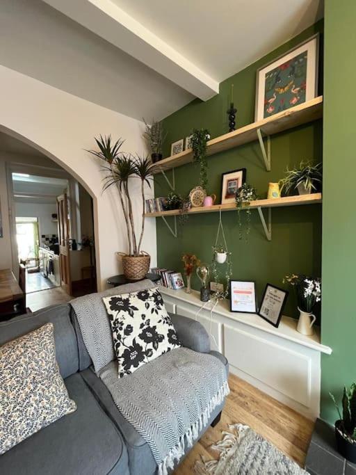 Just The Splott! Sleeps 6, 8 Mins To Stadium. Cardiff Exterior foto